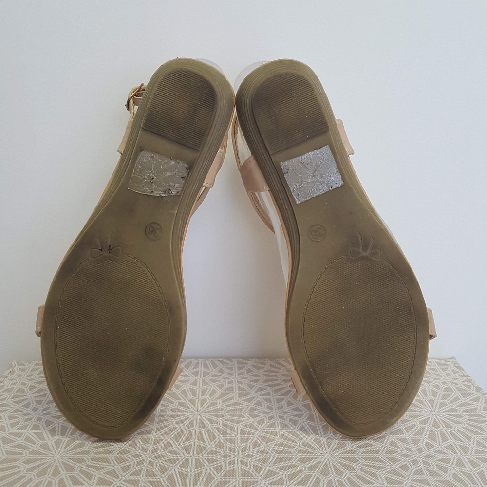 Flat Sandals - Picture 5 of 6